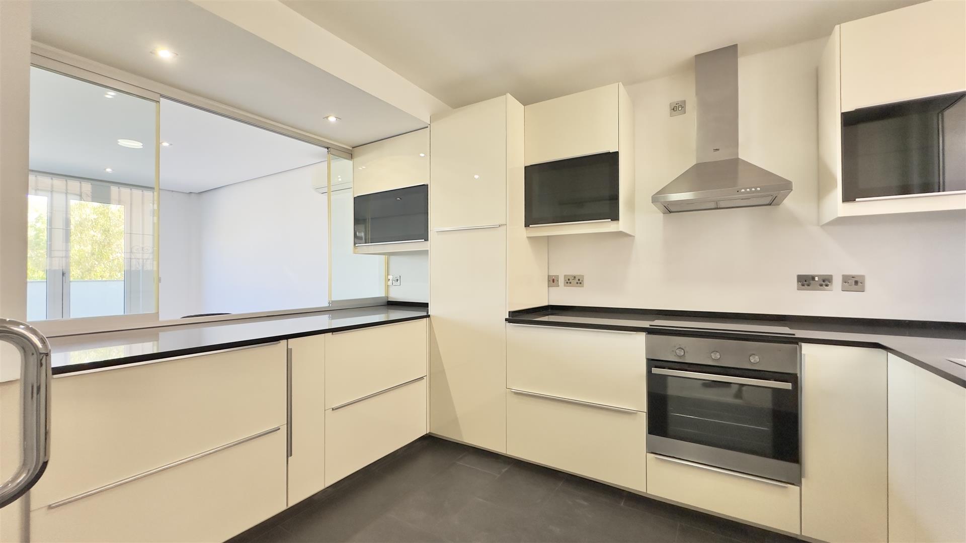 Image of Apartment - 2 Bedrooms - 1 Bathrooms for Rental in Town Area-Gibraltar, Image 3